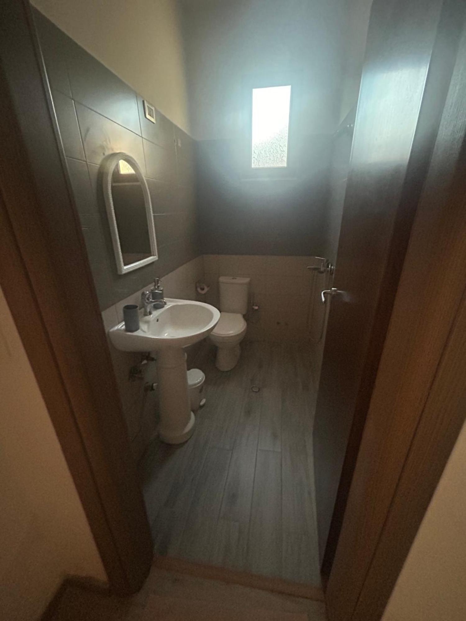 B&e 2 Apartment *
