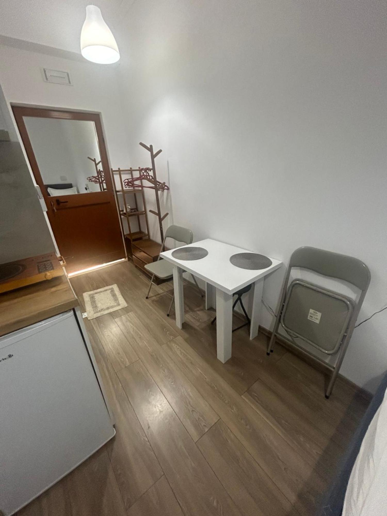B&e 2 Apartment *